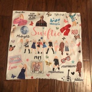 Taylor Swift pillow case